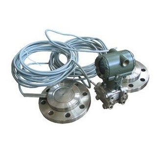 双法兰液位变送器